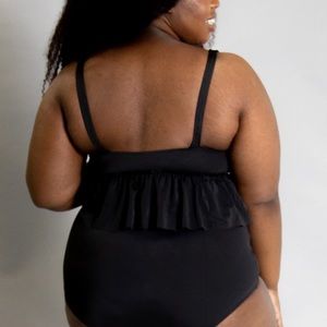 Kortni Jeane V-Neck Swimmer Top in Black